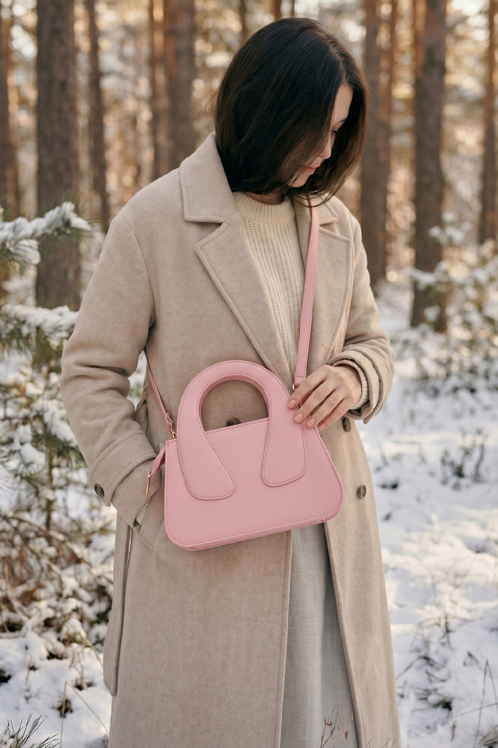 Handbag crest